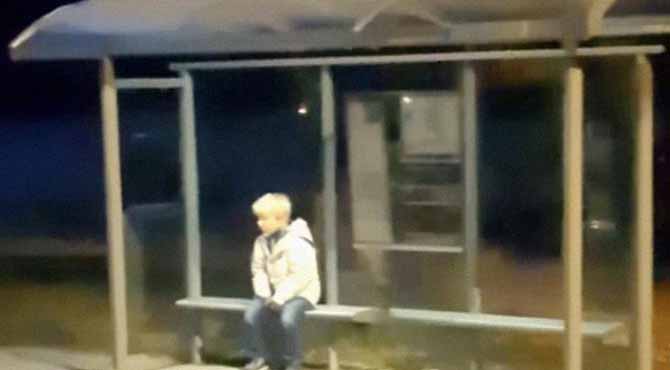 I Left My Son with My Ex for Just One Day, but When I Found Him Alone, crying at the Bus Stop, I Realized Something Was Terribly Wrong – Story of the Day