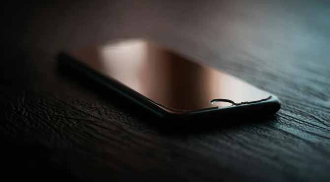 My Husband Forgot His Phone at Home – Then I Heard a Voicemail from an Unknown Boy Saying, ‘Hi, Dad’