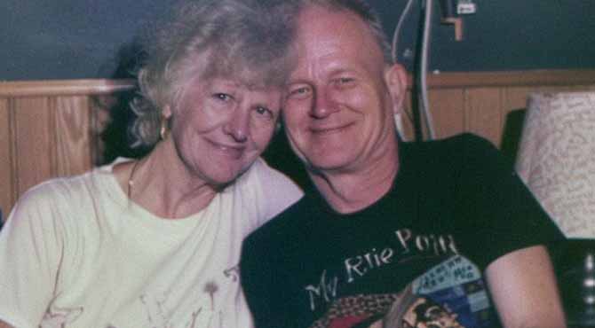 I Fell for My Daughter-in-Law’s Grumpy Neighbor, but Thanksgiving Exposed the Awful Truth About Our Relationship – Story of the Day