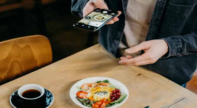 My Husband Sent Photos of Every Meal I Cooked to His Mom for โHer Reviewโ โ So I Decided to Teach Them Both a Lesson