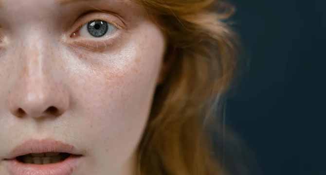 My Husband Dumped Me on the Roadside 30 Miles from Home – But an Older Woman on a Bench Helped Me Make Him Regret It