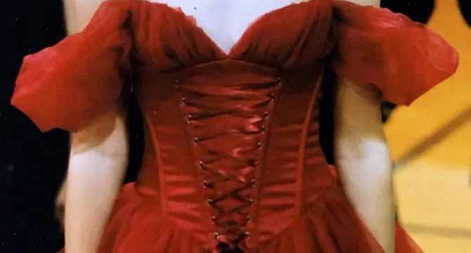 My Son Showed Up in a Puffy Red Dress on Graduation Night – His Reason Made Me Cry