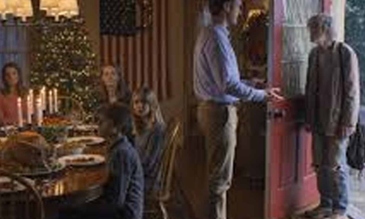 Every Christmas, My Mom Fed a Homeless Man at Our Local Laundromat – but This Year, Seeing Him Changed Everything