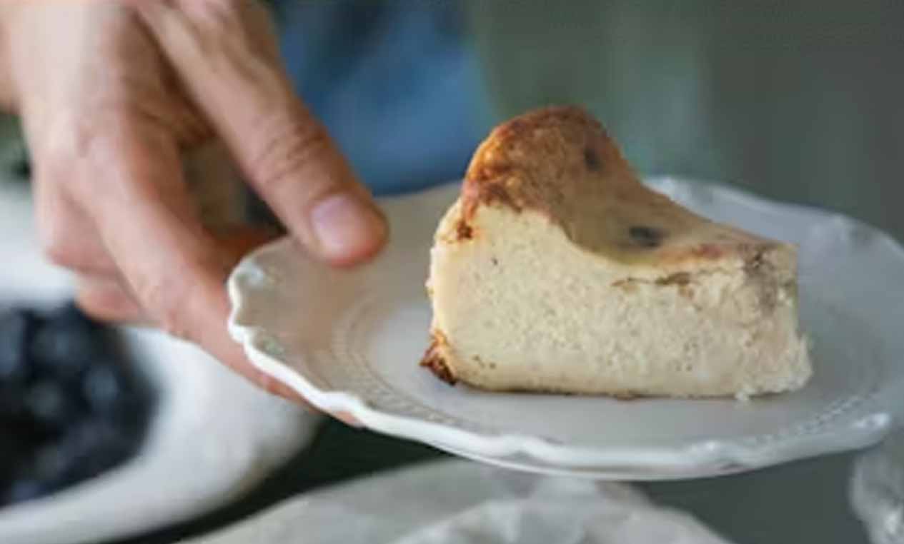 My Husband Forbade Me to Eat a Piece of Cake at a Family Dinner – Then My MIL Stood Up