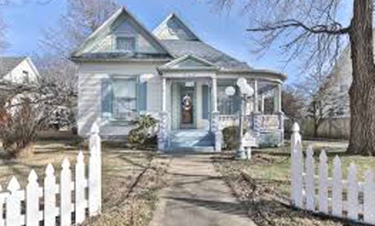 My Son Stopped Talking After Spending a Week at His Grandma’s – What the Therapist Said Shocked Me