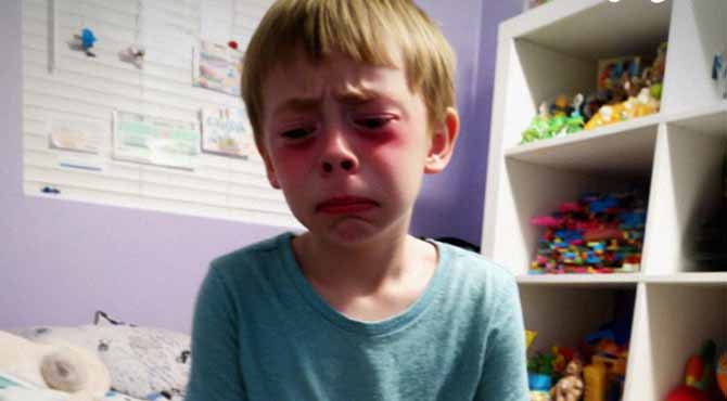 I Asked My Daughters to Watch Their Little Brother for 2 Hours โ An Hour Later He Begged Me to Come Home