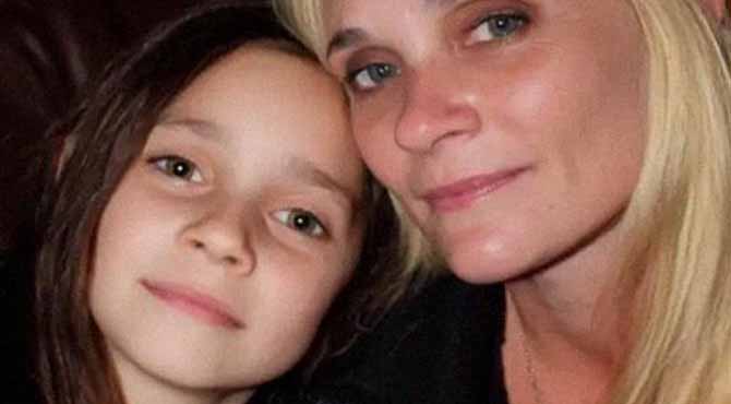 My Parents Abandoned Me for Their New Families and Handed Me Off to My Aunt โ Years Later, They Showed Up at My Door