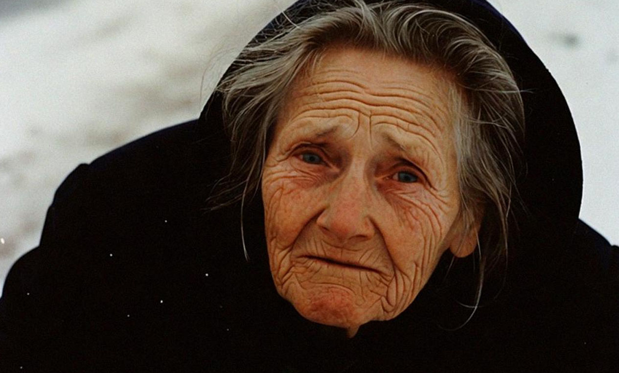 Bus Driver Kicked Me Out in the Cold After I Broke My Back Because of His Sudden Braking โ But Soon, He Regretted It