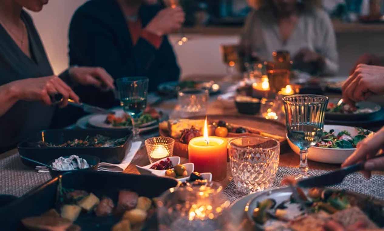 My Family Left Me Alone on a Holiday – Until One Knock Turned the Night Upside Down