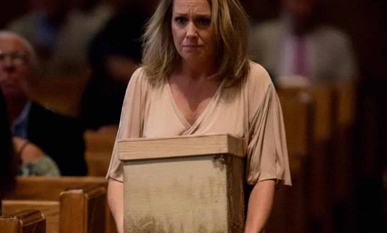 My Future MIL Gave Me a Dirty Box at Our Wedding – I Went Pale When I Opened It