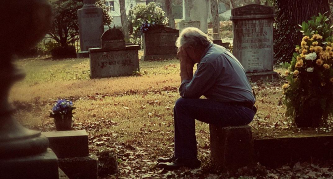 A Man Sat at My Motherโs Funeral Crying โ No One in the Family Knew Him