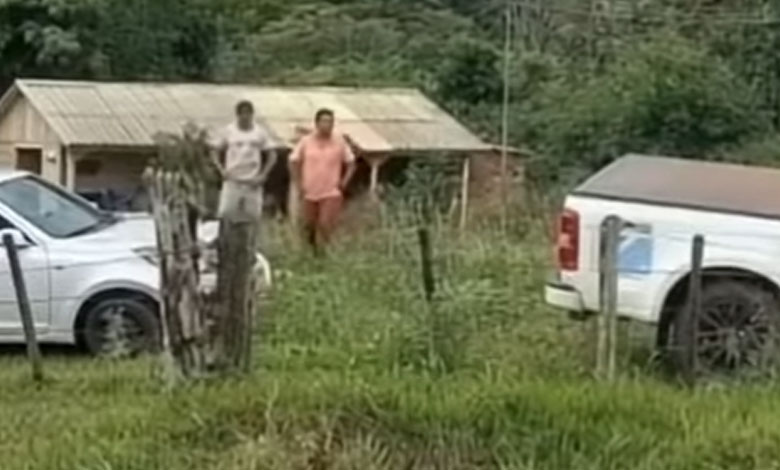 Couple of teenagers aged 13 and 15!