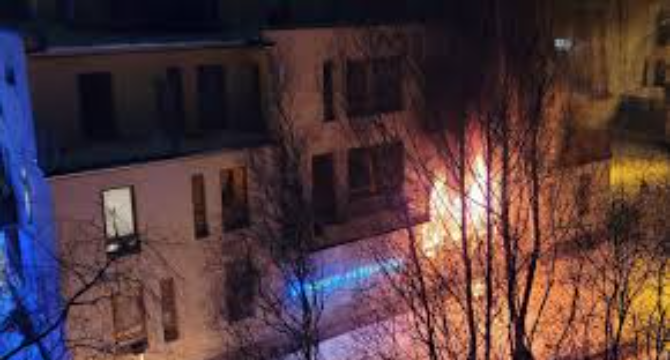 My Twin Brother Passed Away Saving Me in a House Fire When We Were 14 – 31 Years Later, a Man Who Looked Exactly like Him Knocked on My Door