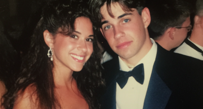 My High School Crush Gave Me a Note at Graduation 14 Years Ago – I Didn’t Read It Until Now