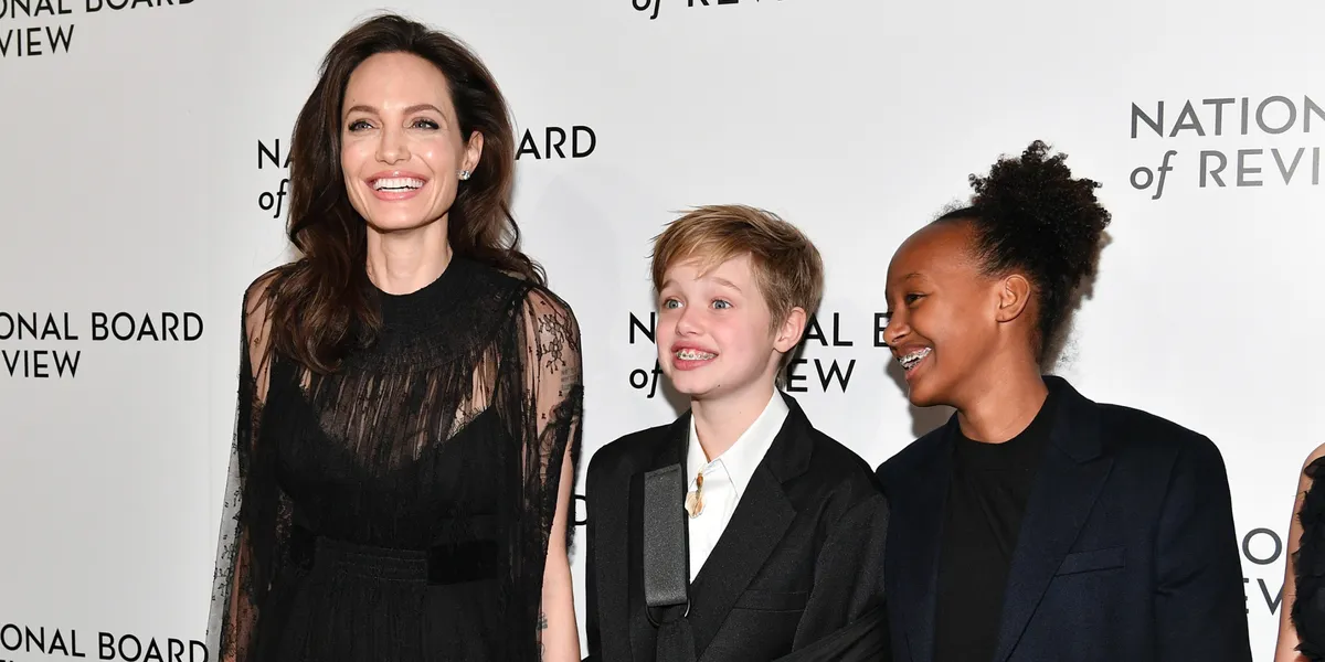 Shiloh’s Recent Appearance Ignites Buzz – Does She Take After Brad Pitt or Angelina Jolie