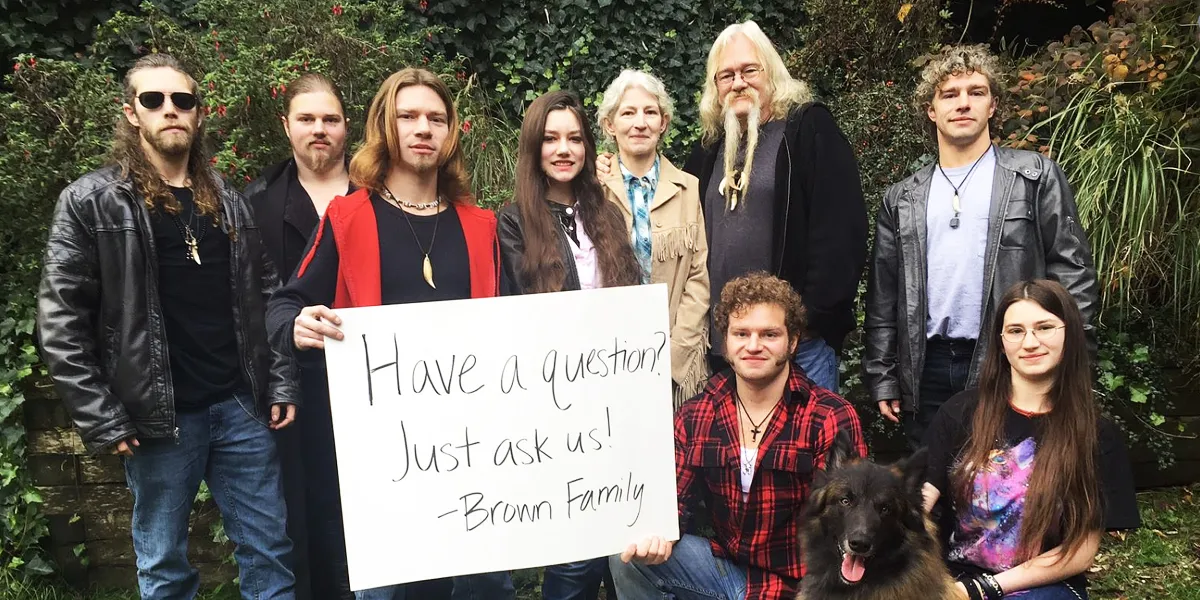 Behind the Cameras of Alaskan Bush People: Family’s Hidden Struggles & Where They Are Now โ Photos